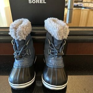 Sold!
Sorel Blue and Black Children's Winter waterproof Boots